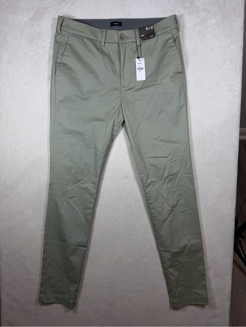 NWT Express 32W 32L Skinny Hyper Stretch Sage Beige Temp Control Chinos Pants
